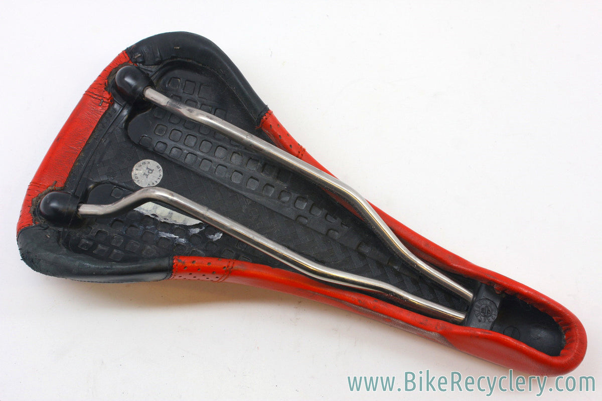 Vintage Selle Italia Flite Titanium Saddle: Red (Worn)
