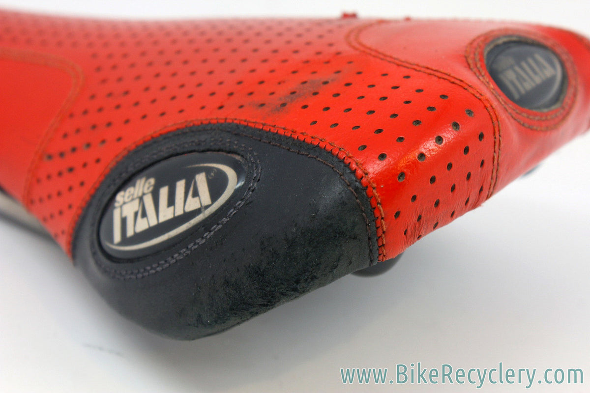Vintage Selle Italia Flite Titanium Saddle: Red (Worn)