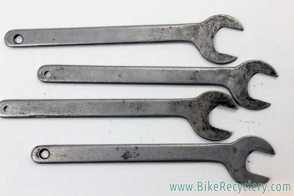 Bendix Axle Cone & Locknut Wrench Set of 4: BB-100 & BB-101