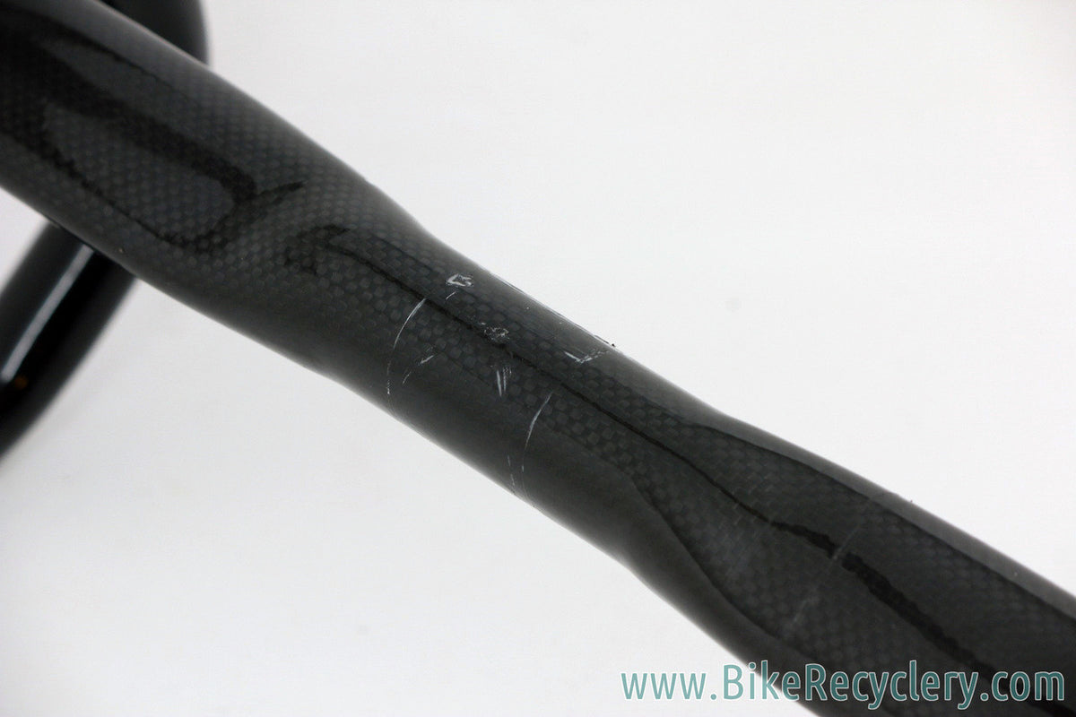 Deda Ultra Carbon Wrapped Road Drop Handlebar: Anatomic - 44cm (c-c) x 31.8mm (Near Mint)