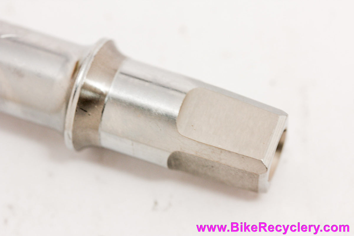 NIB/NOS Campagnolo Nuovo Record 1046/A Bottom Bracket: 114.5mm X 68mm English - 1980's