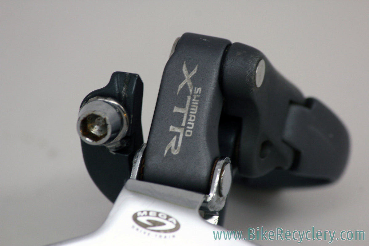 Shimano XTR FD-M952 Front Derailleur: 31.8mm - Bottom Swing - Top Pull (Near Mint)